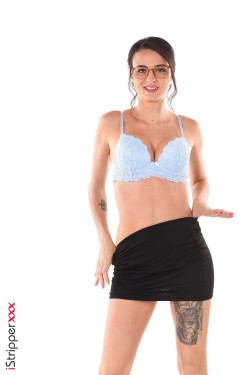 Charlotte Grey - A Hot Meeting - 7