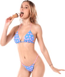 Kelly Collins - Refreshing Time