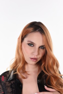 Leya Desantis - A Dress To Fall For - 3